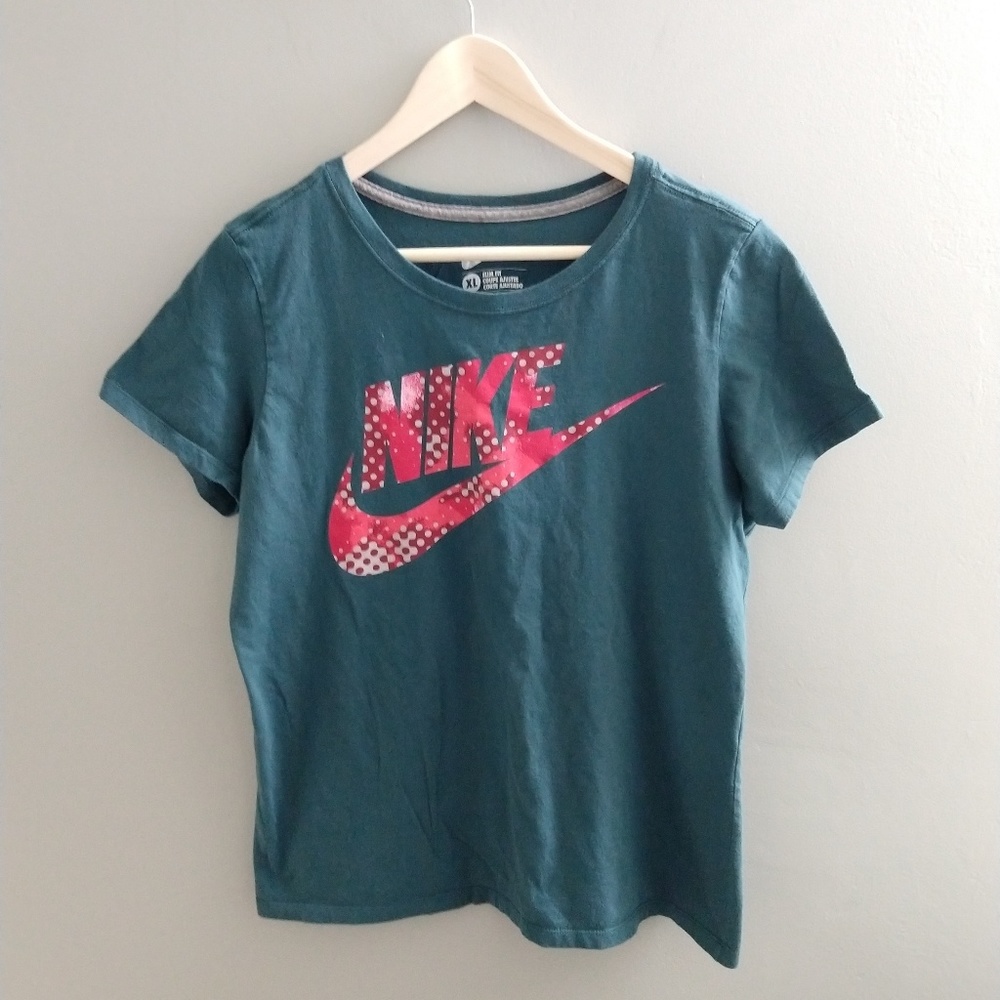 Womens nike t-shirt